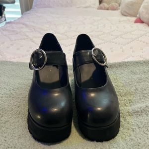 Black mary Janes